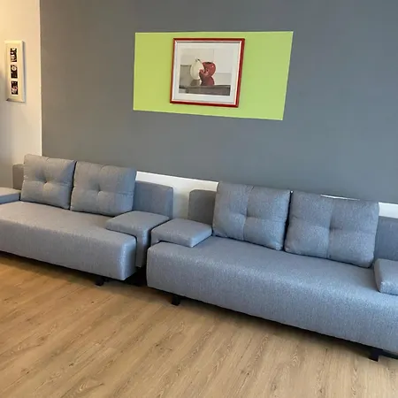 Art Haus Penthouse Apartment *